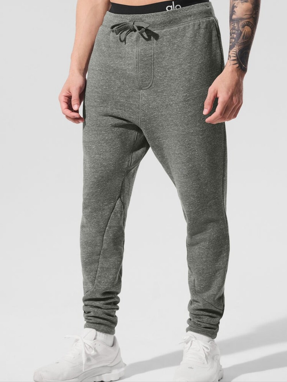 ALO Yoga The Triumph Sweatpant in Grey Triblend